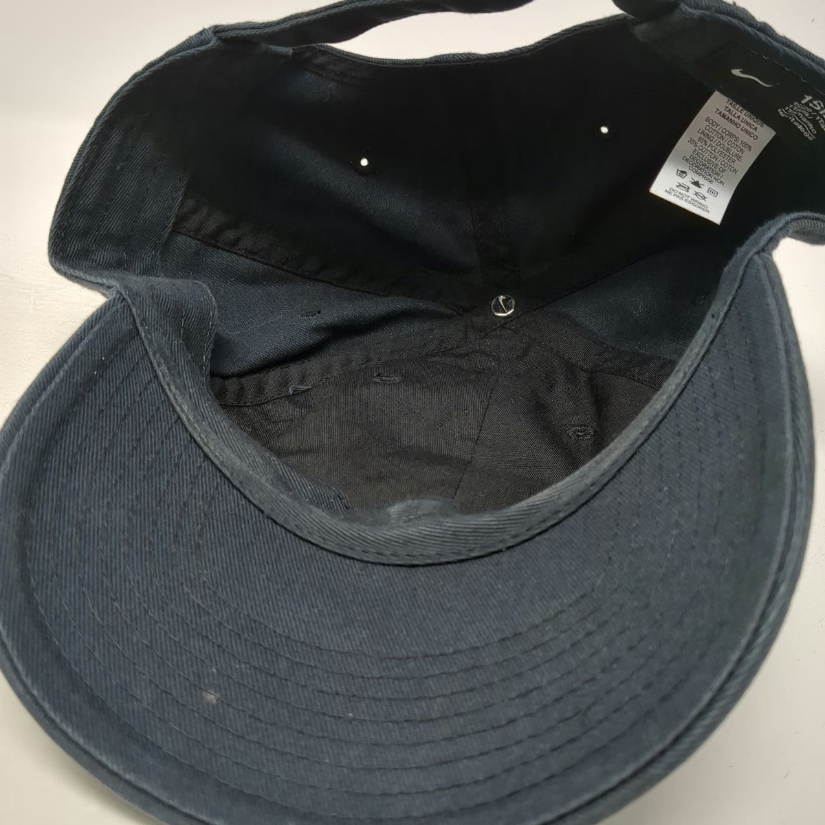 Nike Baseball Cap Black One Size Heritage86 Slideback Hat Logo Swoosh Cotton Fit