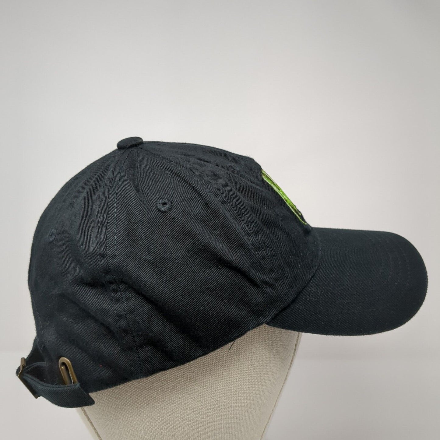 NWTR Slideback Hat Black One Size Adjustable Embroidered The Classics Yupoong