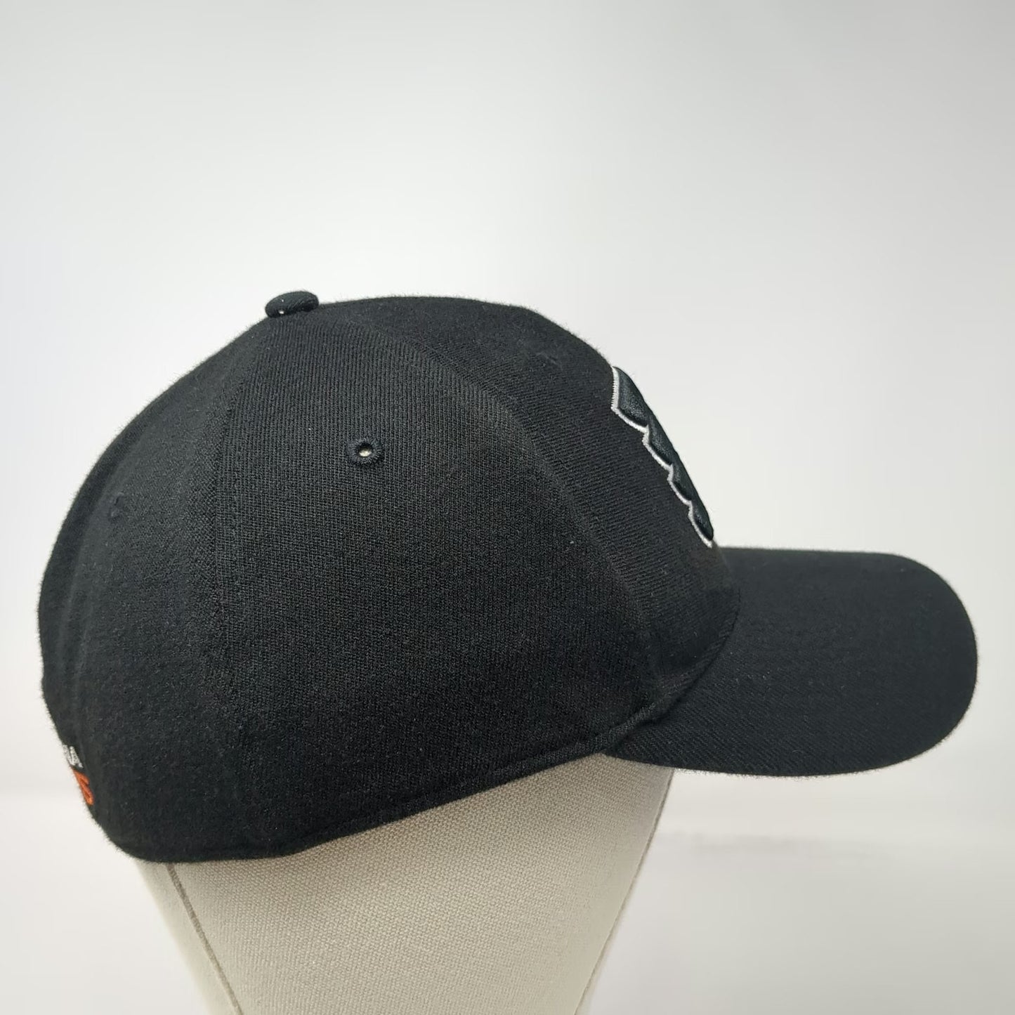 '47 Philadelphia Flyers NHL Cap Black M Stretch Fit Curved Brim Embroidered Hat
