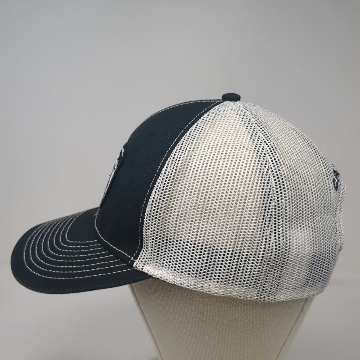 Cabela's Trucker Hat Black One Size Hunting Dog Mesh Snapback Contrast Stitch