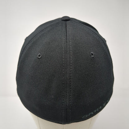 Oakley USA Flag Logo Fitted Hat Black S/M Classic Low A-Flex 6 Panel