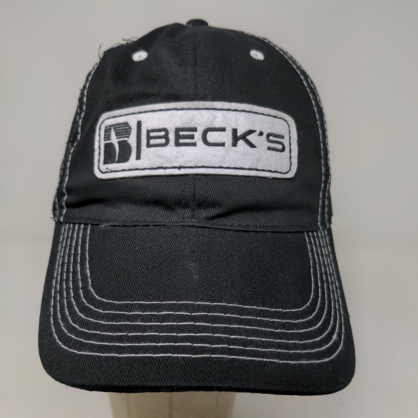 Beck's Seeds Men's Strapback Hat Black White OSFA Embroidered Logo Cotton