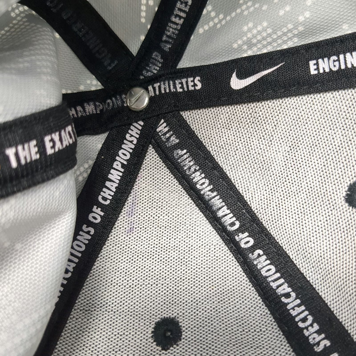 Nike Snapback Black Gray One Size Flat Brim Dri-FIT Digital Camo Embroidered Hat