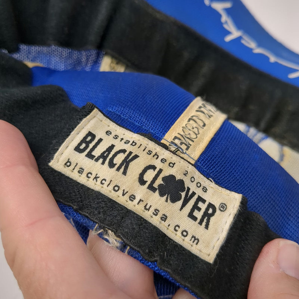 Black Clover Baseball Cap Blue M Stretch Fit Logo Live Lucky Performance Hat