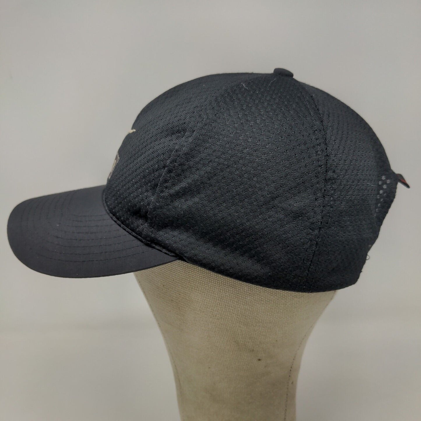 Nike Air Men's Snapback Hat Black OSFA Embroidered Logo 100% Polyester