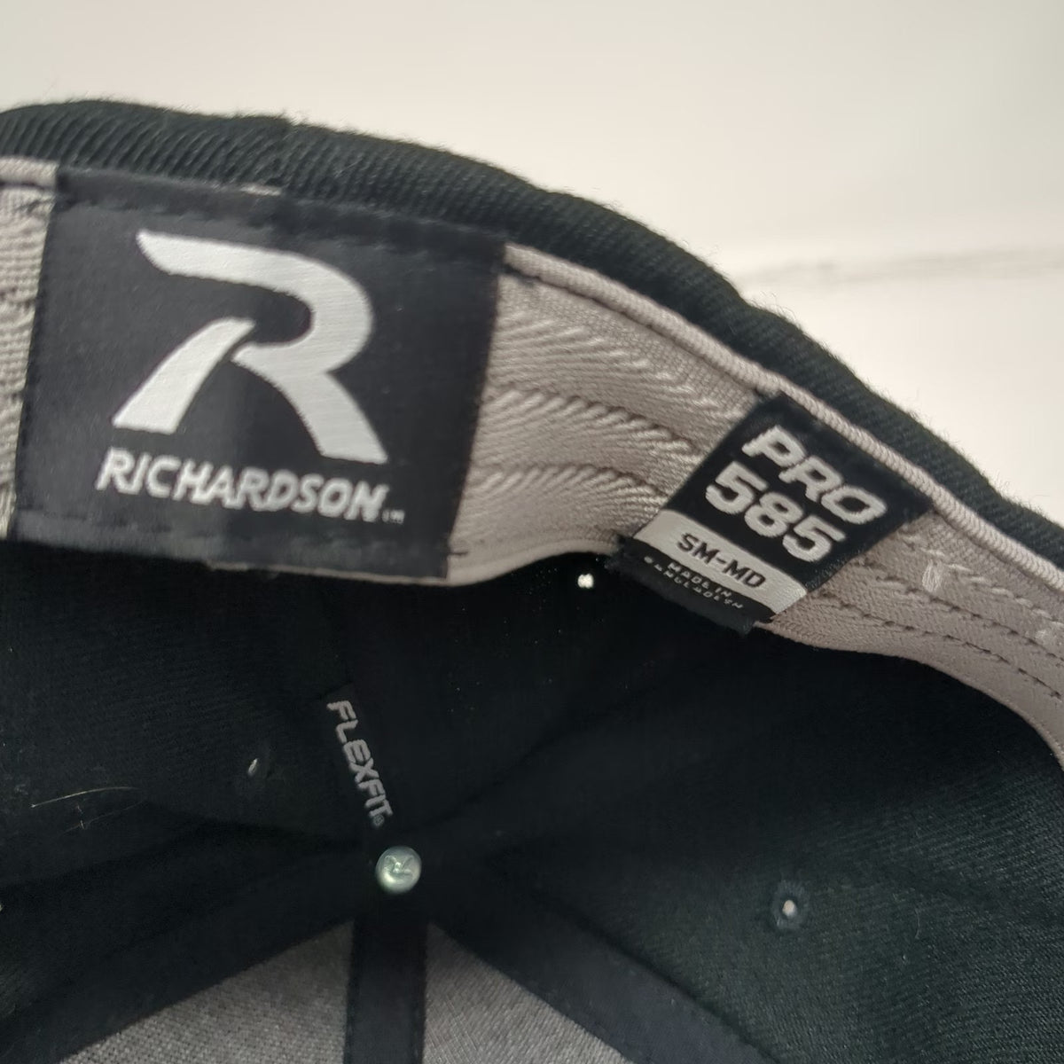 Richardson Baseball Cap Black M Barin Group Flexfit Pro 585 Stretch Fit Hat