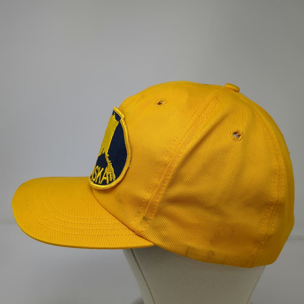 Yellow Alaska North to the Future Snapback Hat 7 1/8 Green Underbrim Vintage