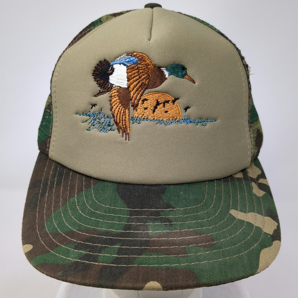 Speedway Trucker Hat Green One Size Mesh Back Camo Embroidered Mallard Duck Sun