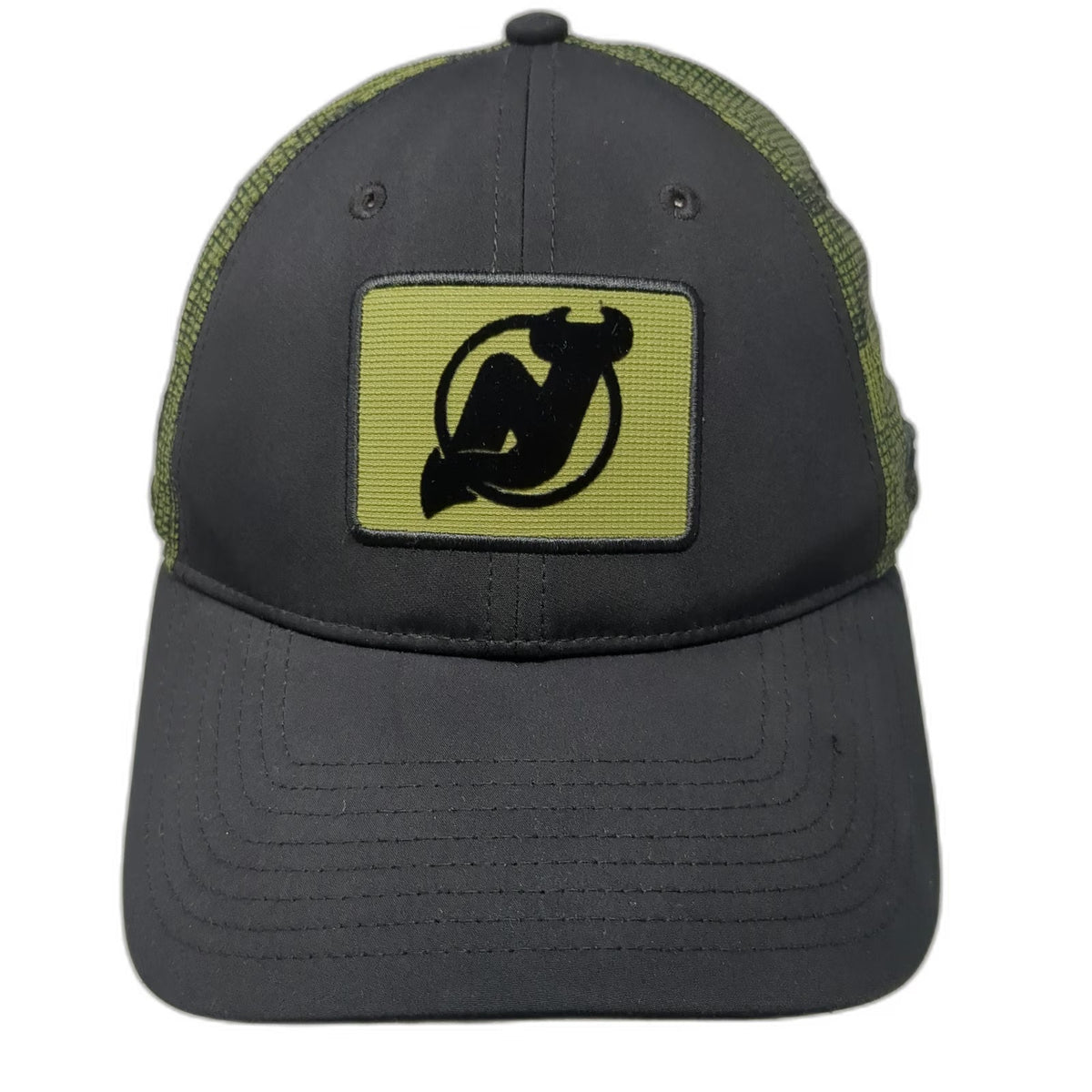 New Jersey Devils NHL Fanatics Cap Black Green One Size Salute to Service Camo