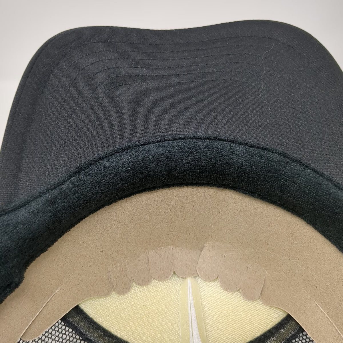 Otto Trucker Hat Black One Size Chicago Skyline Lollapalooza Platinum Mesh