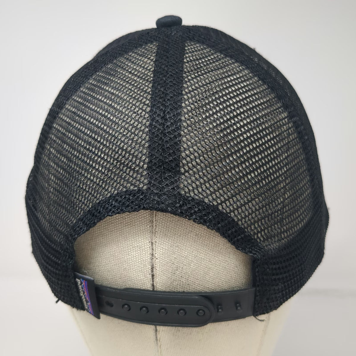Patagonia Trucker Hat Black One Size Mesh Snapback Fitz Roy Mountain Patch