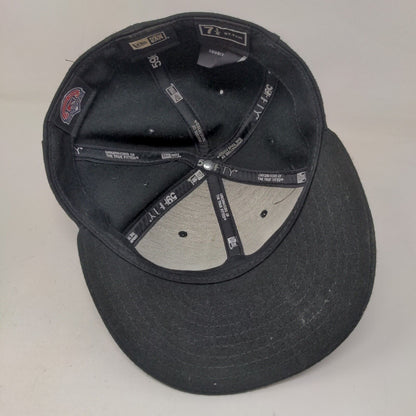 New Era Men's Fitted Hat Black Size 7 1/4 Embroidered Indianapolis Indians Logo