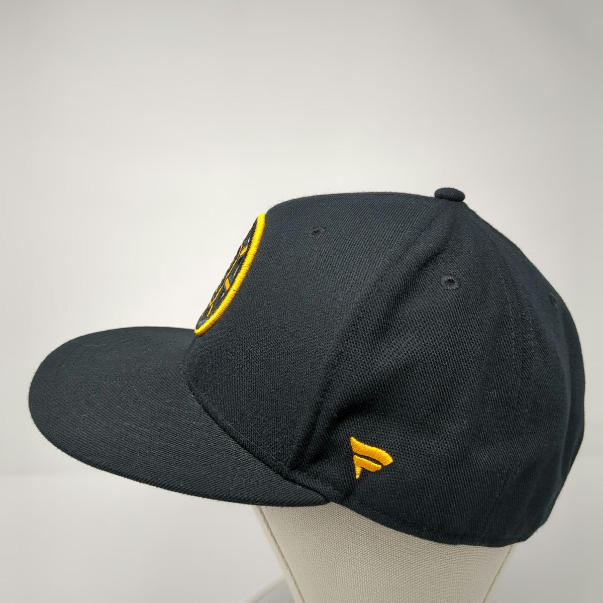 Boston Bruins NHL Fanatics Cap Black 7 1/2 Spoked-B Logo Fitted Flat Brim Hat