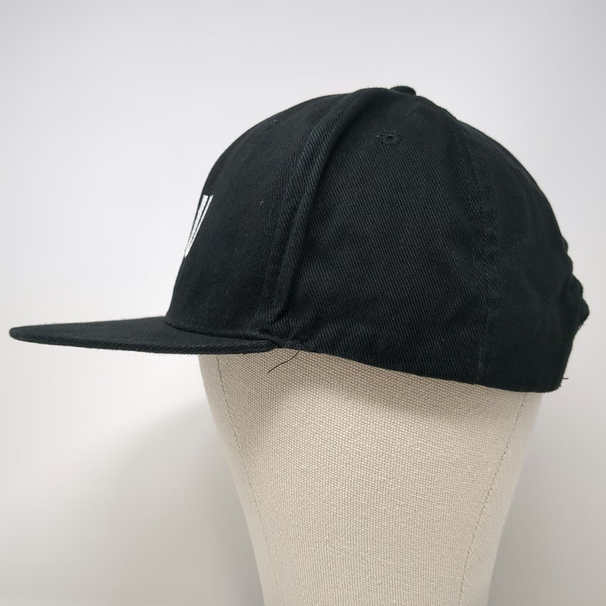 Pedigree Snapback Black One Size SSU Embroidered Logo Flat Brim Cotton Hat