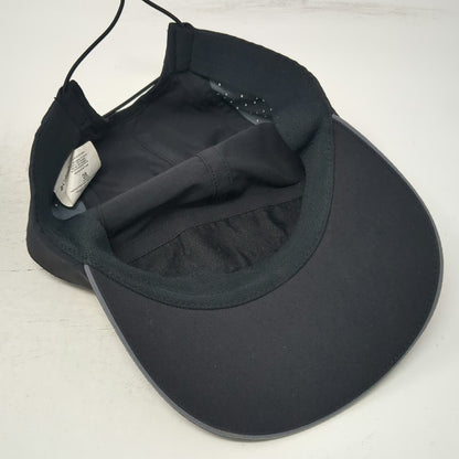 Columbia 5 Panel Black Hat One Size Gray Mesh Side Panels Bungee Slideback