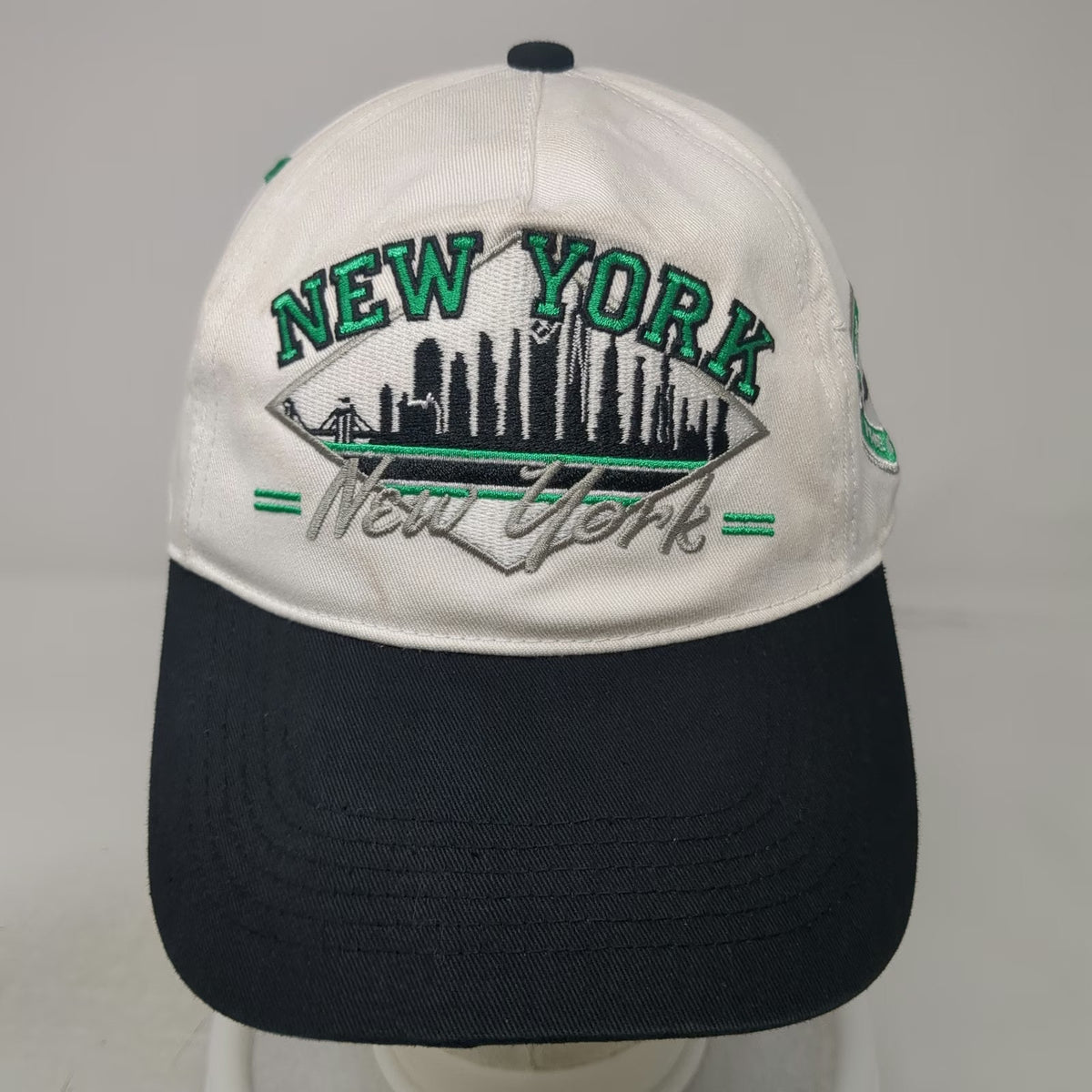 The Classics 5 Panel White Hat One Size New York Skyline City Patch Snapback