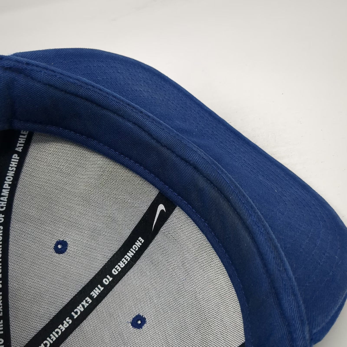 Nike Snapback Hat Blue One Size Air Swoosh Flat Brim Embroidered Athletic Sport