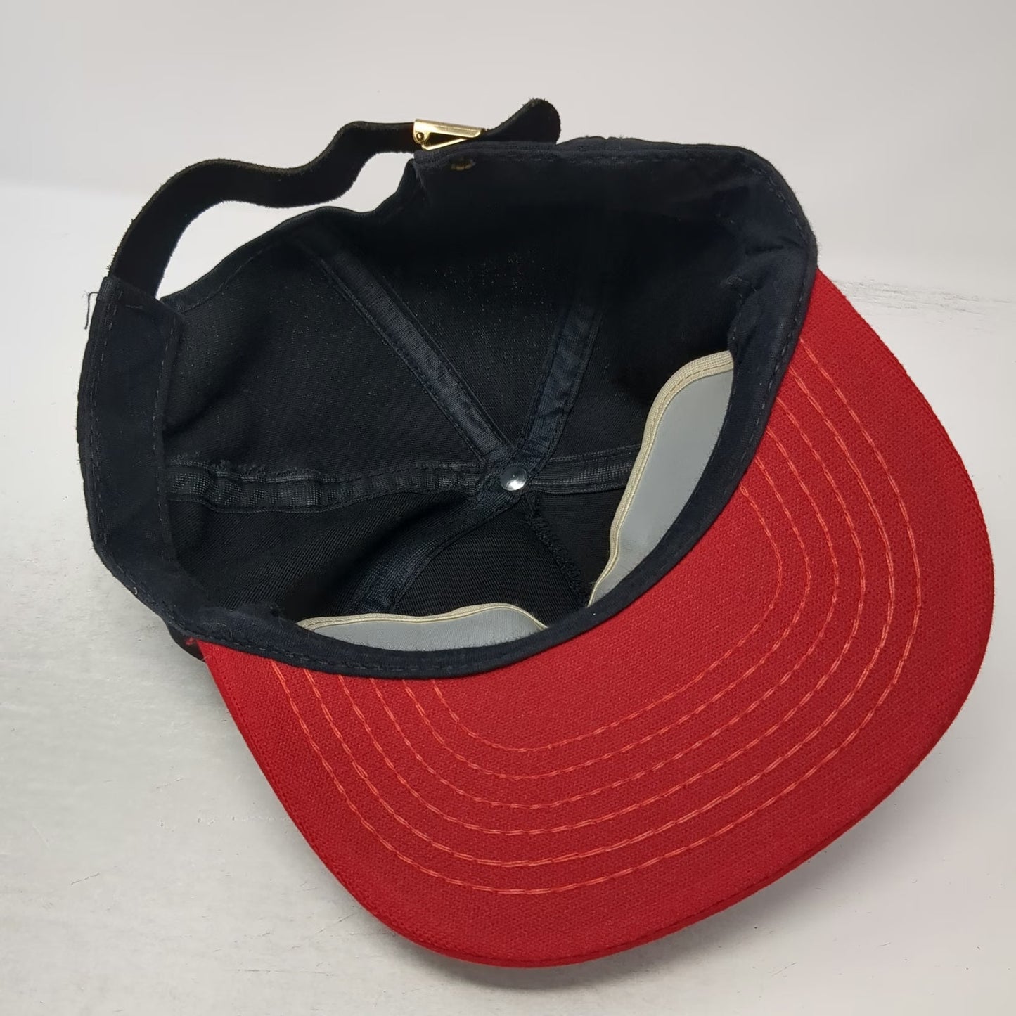 Omni Logo Black Red 5 Panel Hat One Size Slideback Cotton Structured