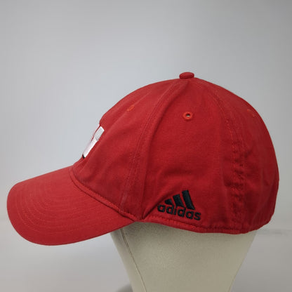 Adidas Wisconsin Badgers NCAA Red XL Baseball Cap Stretch Fit Curved Hat Logo