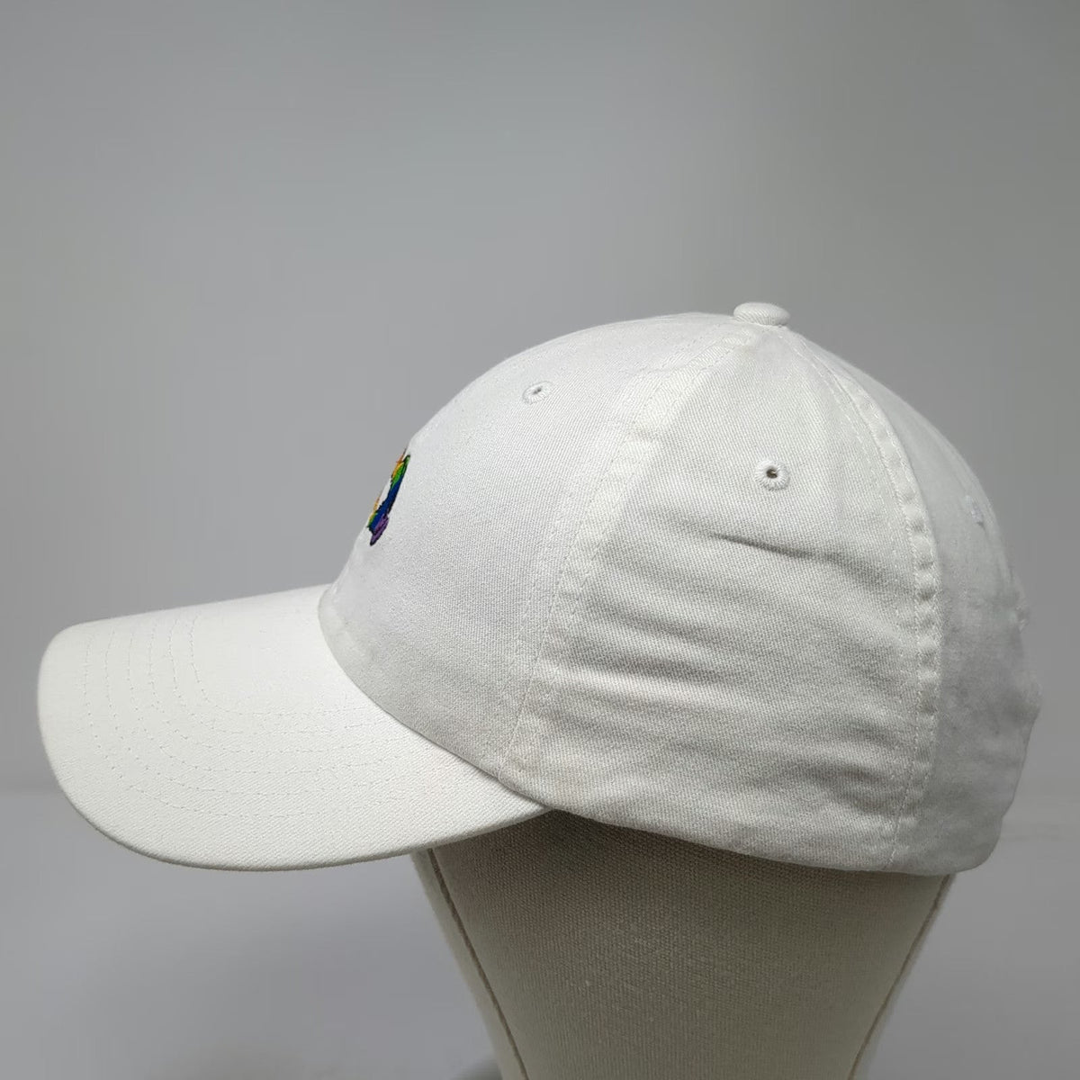 Disney Parks Baseball Cap White OSFM Rainbow Mickey Heart Slideback Cotton Hat