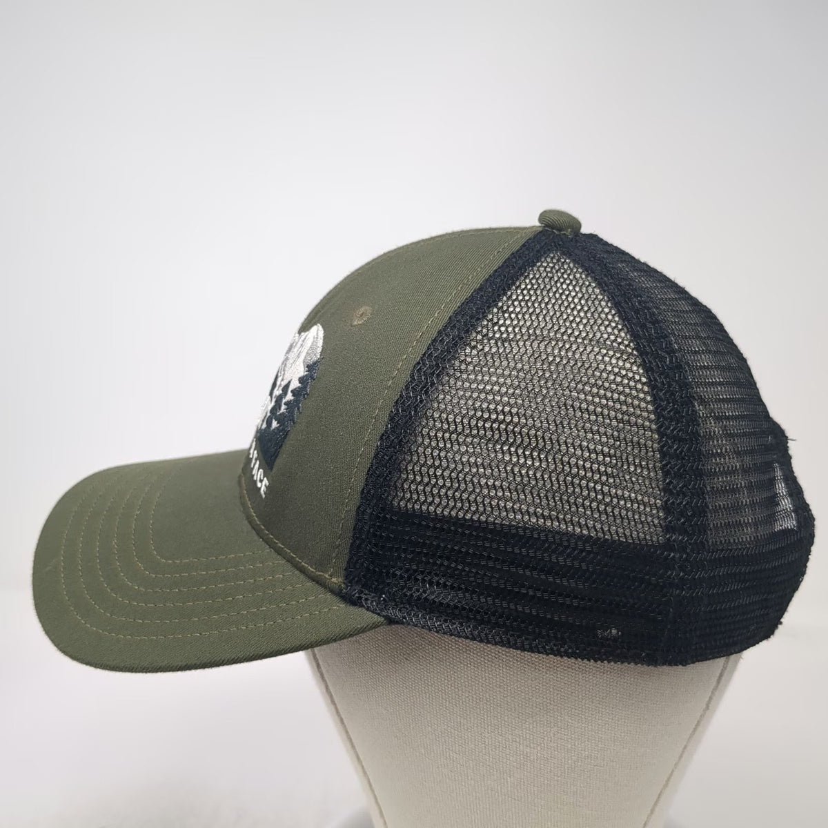 The North Face Trucker Hat Green One Size Bear Mountain Mesh Snapback Outdoor