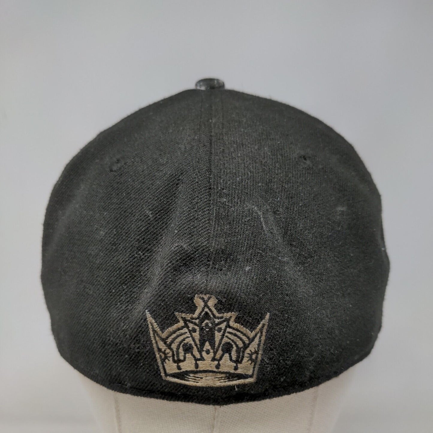 New Era Men's Fitted Hat Black 7 1/4 59Fifty NHL LA Kings Embroidered Logo
