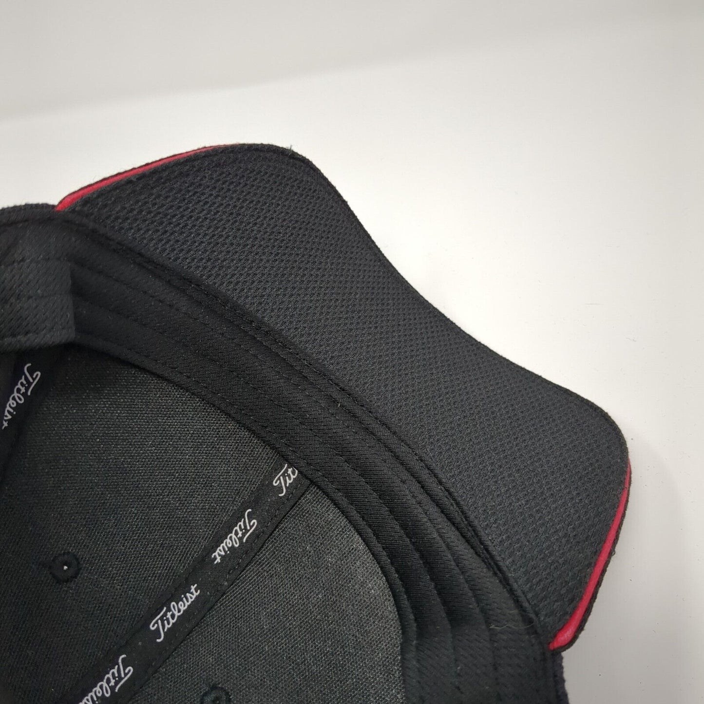Titleist Slideback Golf Hat Black One Size Adjustable 6 Panel Solid