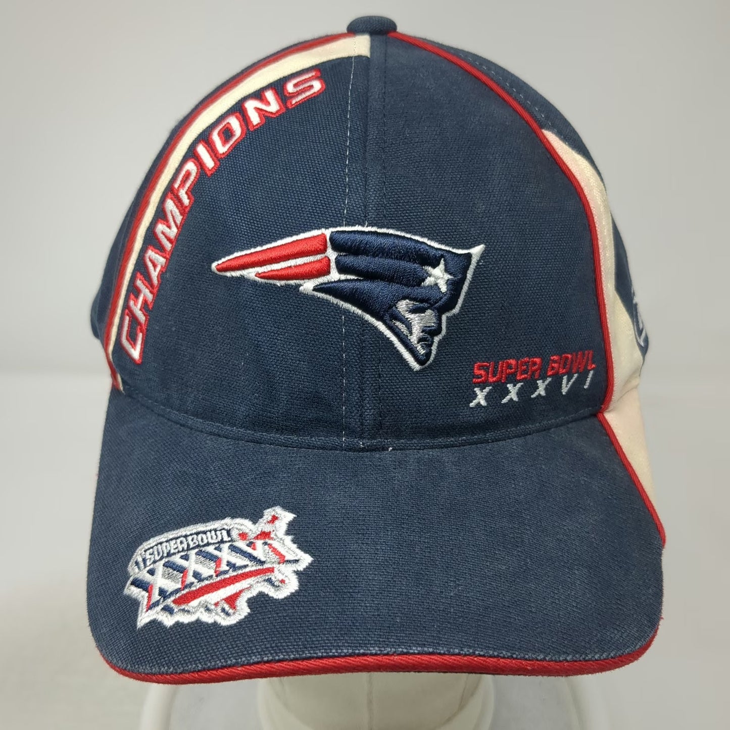 Reebok NFL Patriots Super Bowl XXXVI Champions Blue One Size Strapback Cap Hat