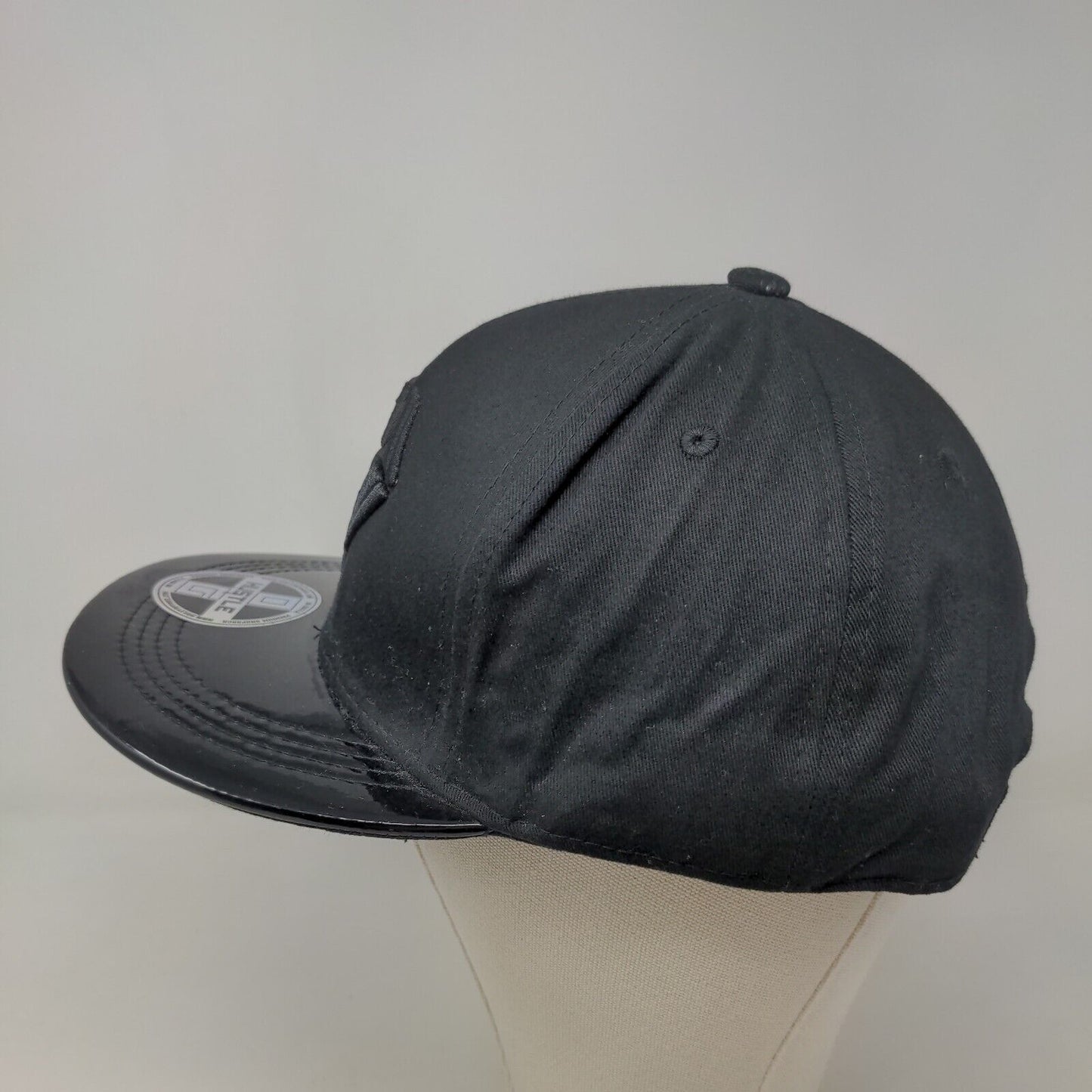 Hustle Men's Snapback Hat Black Size OS Embroidered Diamond Logo W/Sticker
