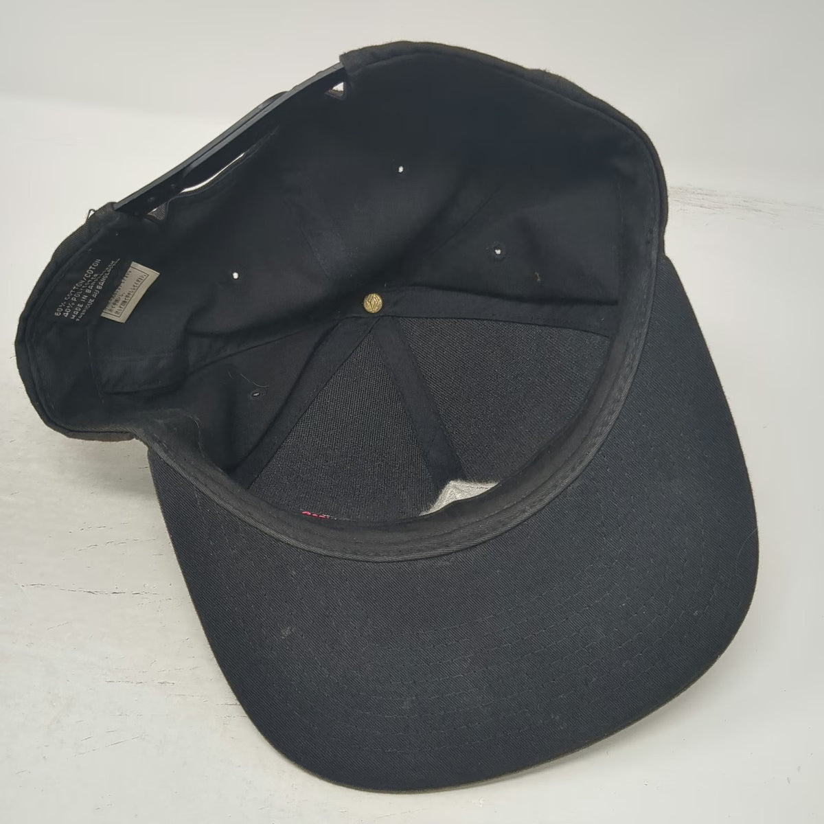 Volcom Snapback Black One Size Hat Embroidered Stone Logo Flat Brim 6 Panel