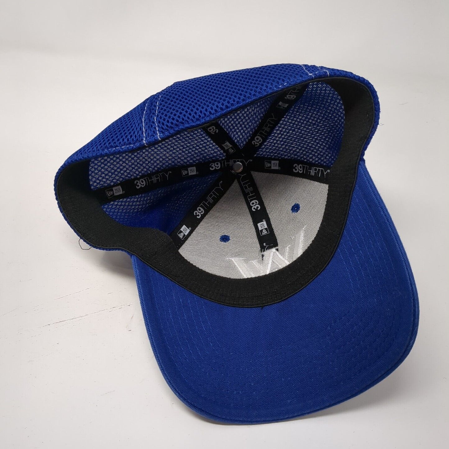 WW Fitted Trucker Hat Blue M/L Embroidered Mesh Back 6 Panel 39Thirty New Era
