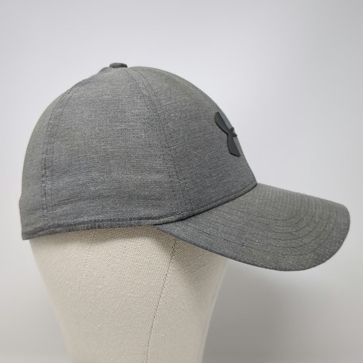 Under Armour Baseball Cap Gray L CoolSwitch Breathable Fitted Curved Brim Hat