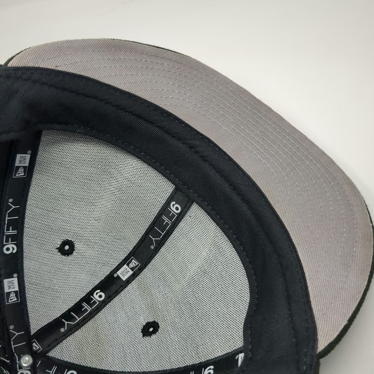 New Era NFL Las Vegas Raiders Snapback Hat Black One Size Flat Brim Gray 9FIFTY