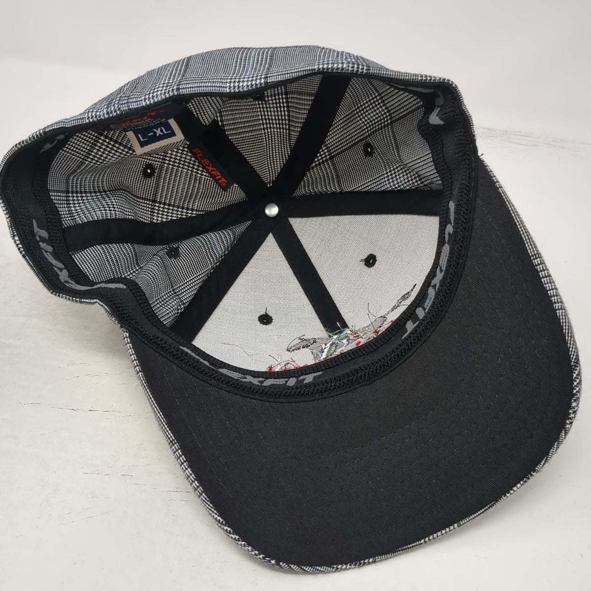 Flexfit Baseball Cap Gray XL Plaid Animal Health Clinic Blackfoot ID Hat Horse