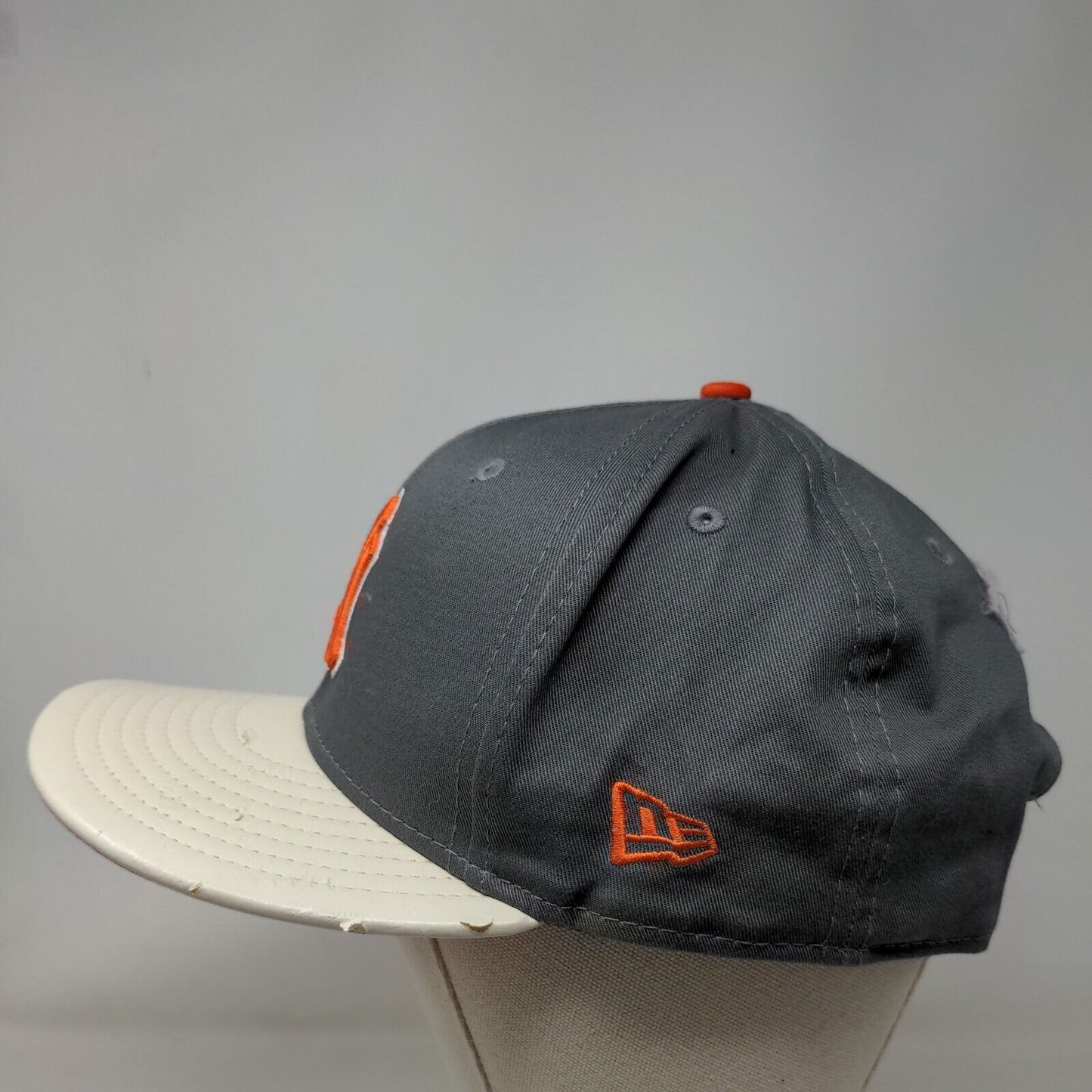 New Era Men's Snapback Hat Gray M-L Embroidered New York Yankees Logo 9Fifty