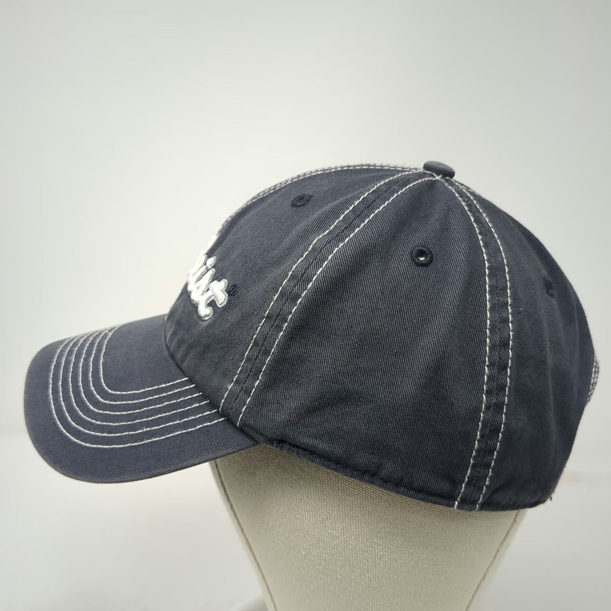 New York Yankees MLB Titleist Blue One Size Baseball Cap Contrast Stitching Hat