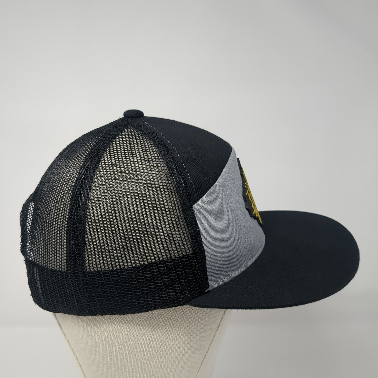 Seltzi Snapback Trucker Hat Black One Size Adjustable Mesh Back Decky