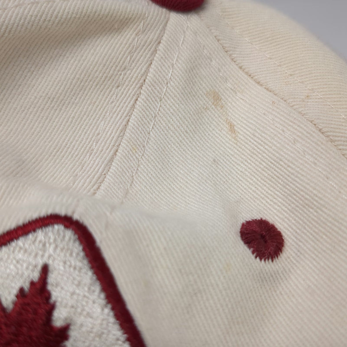 Royal Specialty Baseball Cap Beige One Size Canada Maple Leaf Strapback Hat