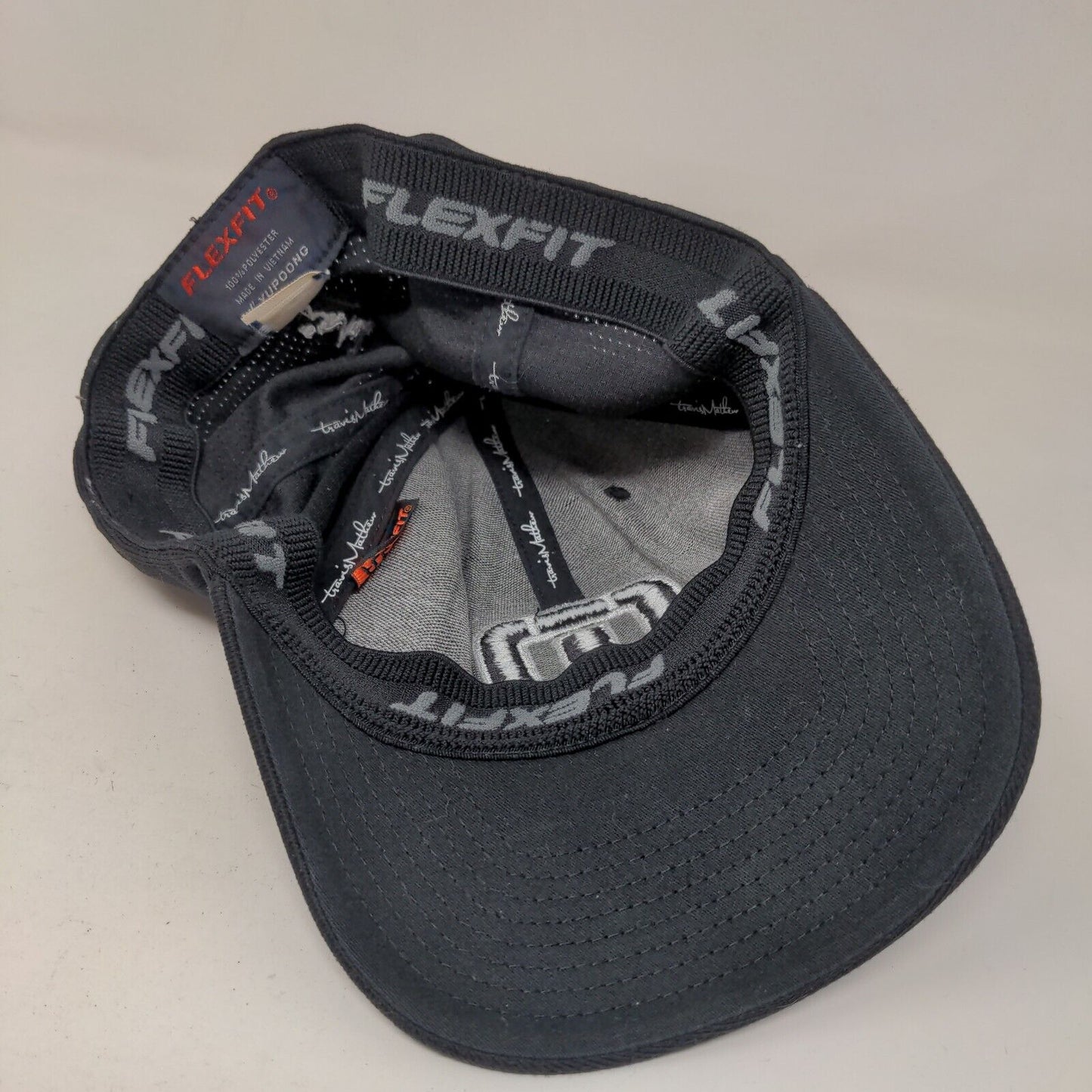 Flexfit Men's Fitted Hat Black Size L/XL Embroidered Travis Matthew Logo