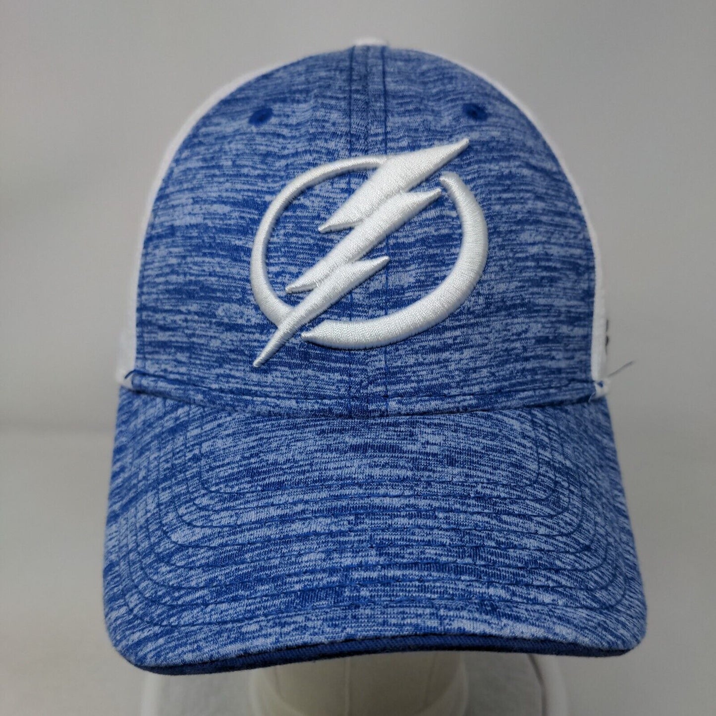 Tampa Bay Lightning Fitted Hat Blue M/L Embroidered Fanatics NHL Logo