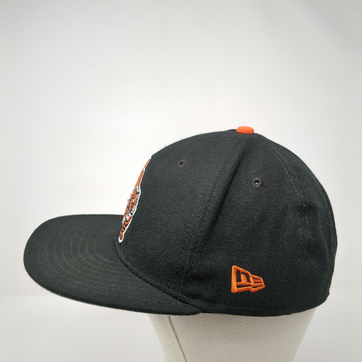 New Era 59Fifty Baseball Cap Black Tiger Mascot Fitted Hat 7 1/4 59FIFTY USA