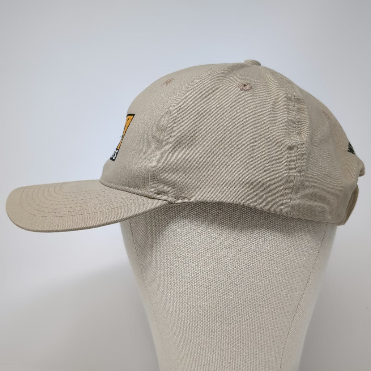 Harvard Square Baseball Cap Beige One Size Little Hearts Logo Strapback Hat