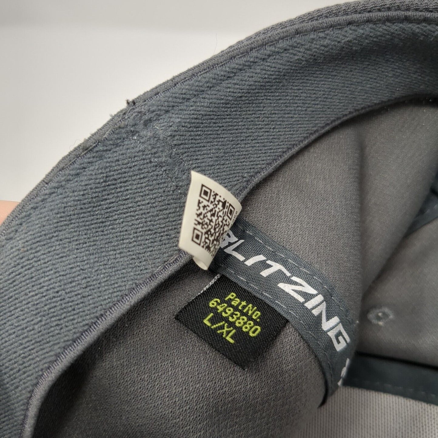 Under Armour Blitzing Fitted Hat Gray L/XL Stretch UA Classic Fit