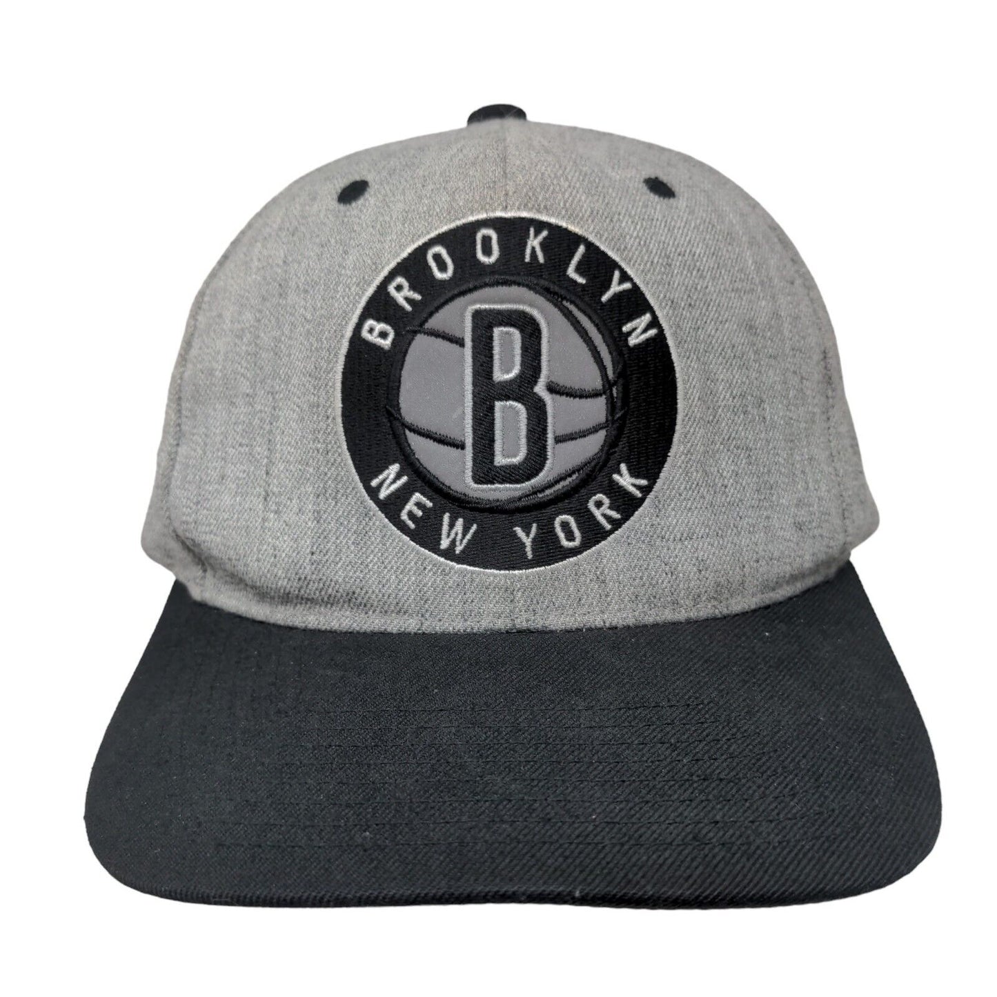 Mitchell & Ness Men's Snapback Hat Gray Brooklyn Nets Embroidered Logo