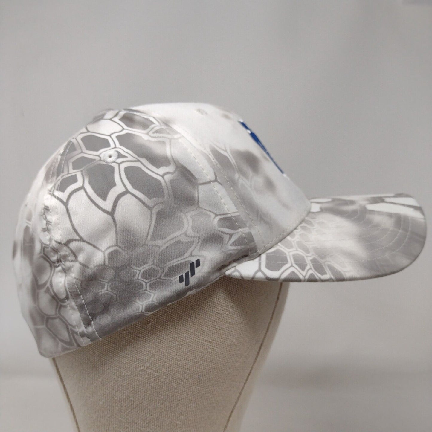 Yupoong Flexfit Fitted Hat Multicolor L-XL Camo Embroidered 6 Panel
