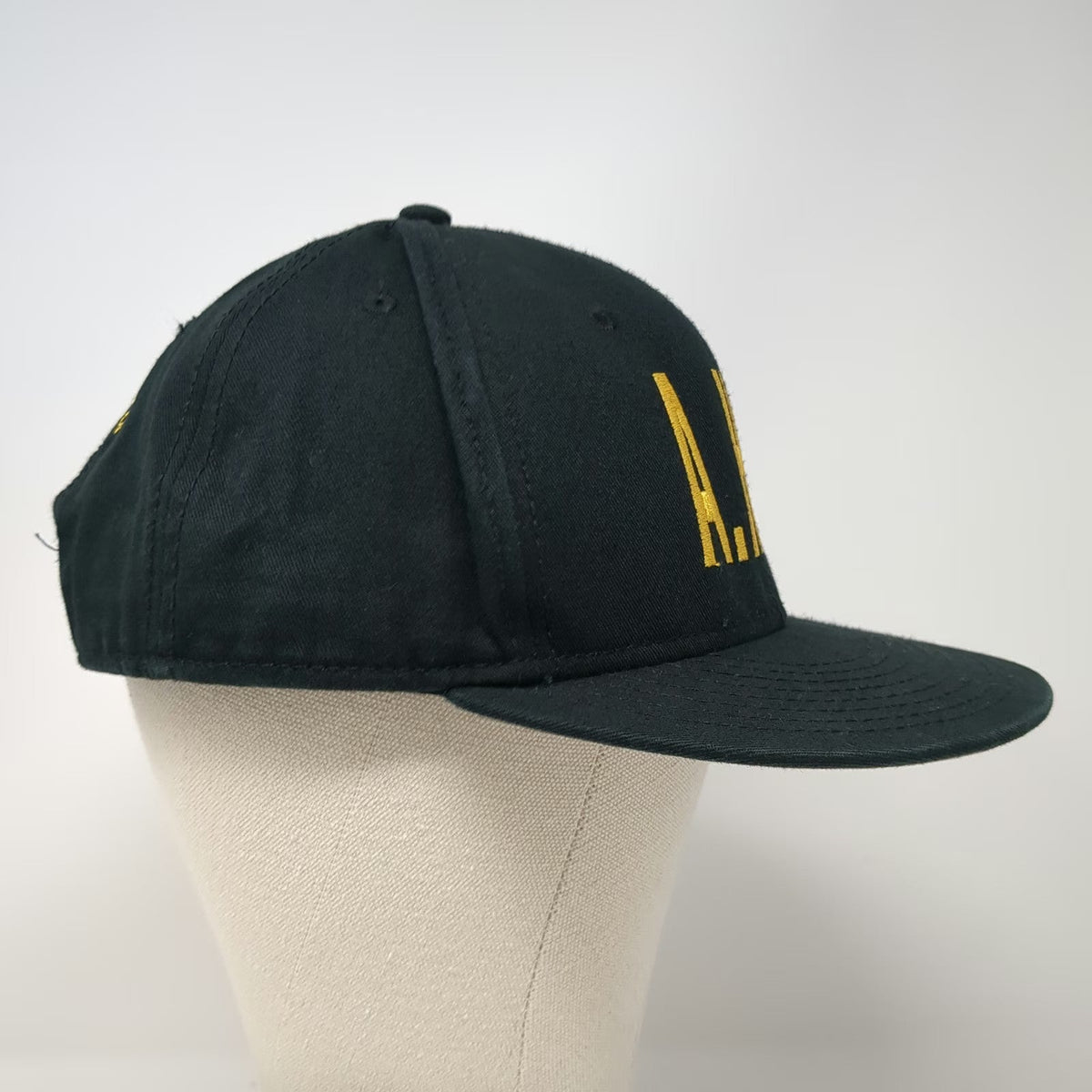Otto Snapback Hat Black One Size Hamilton Musical Embroidery Flat Gray Brim