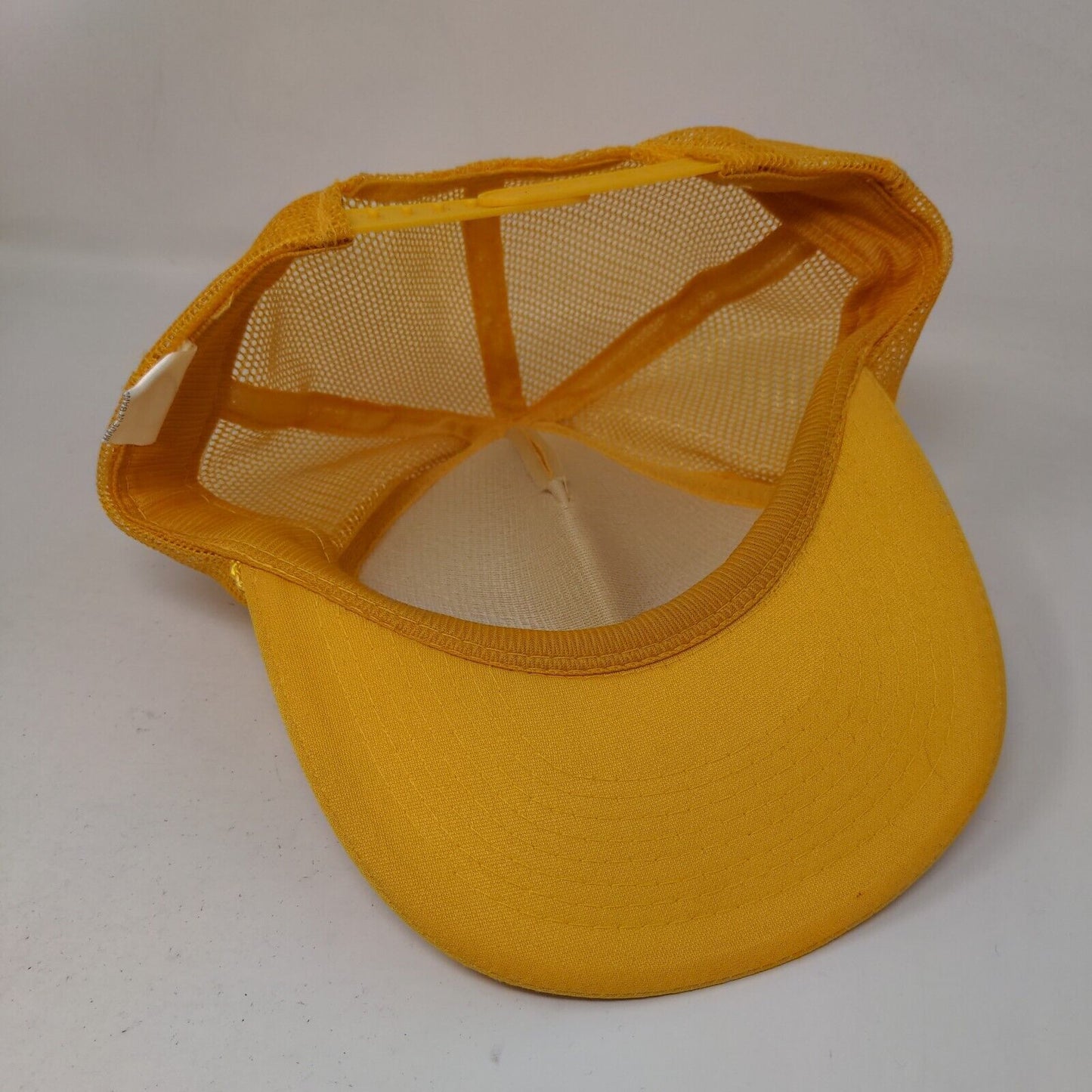 Speedway Men's Snapback Mesh Back Hat Yellow OSFA Graphic Red Gold Yankees Logo