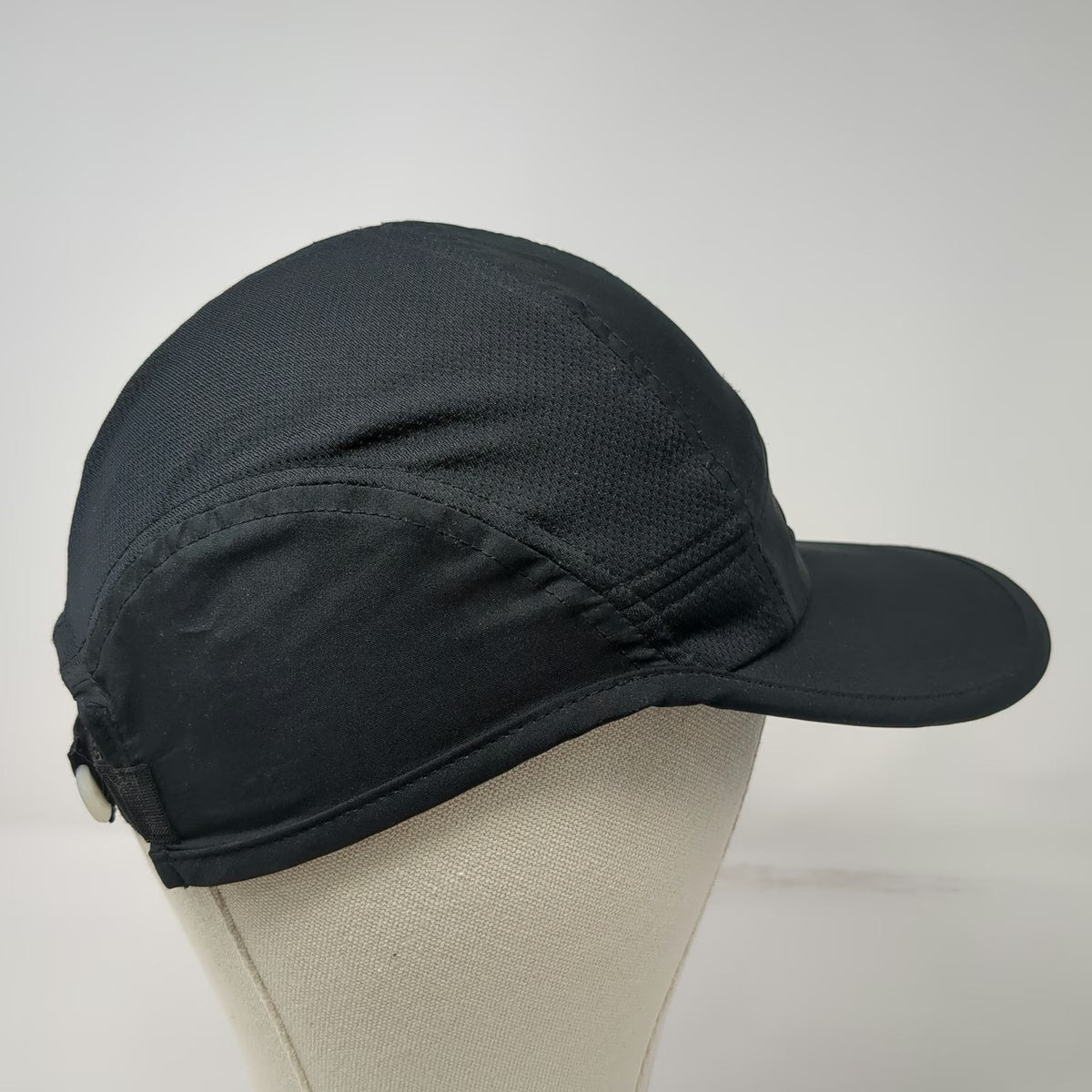 Nike Baseball Cap Black One Size Dri-FIT Featherlight Hat Swoosh Strapback Mesh