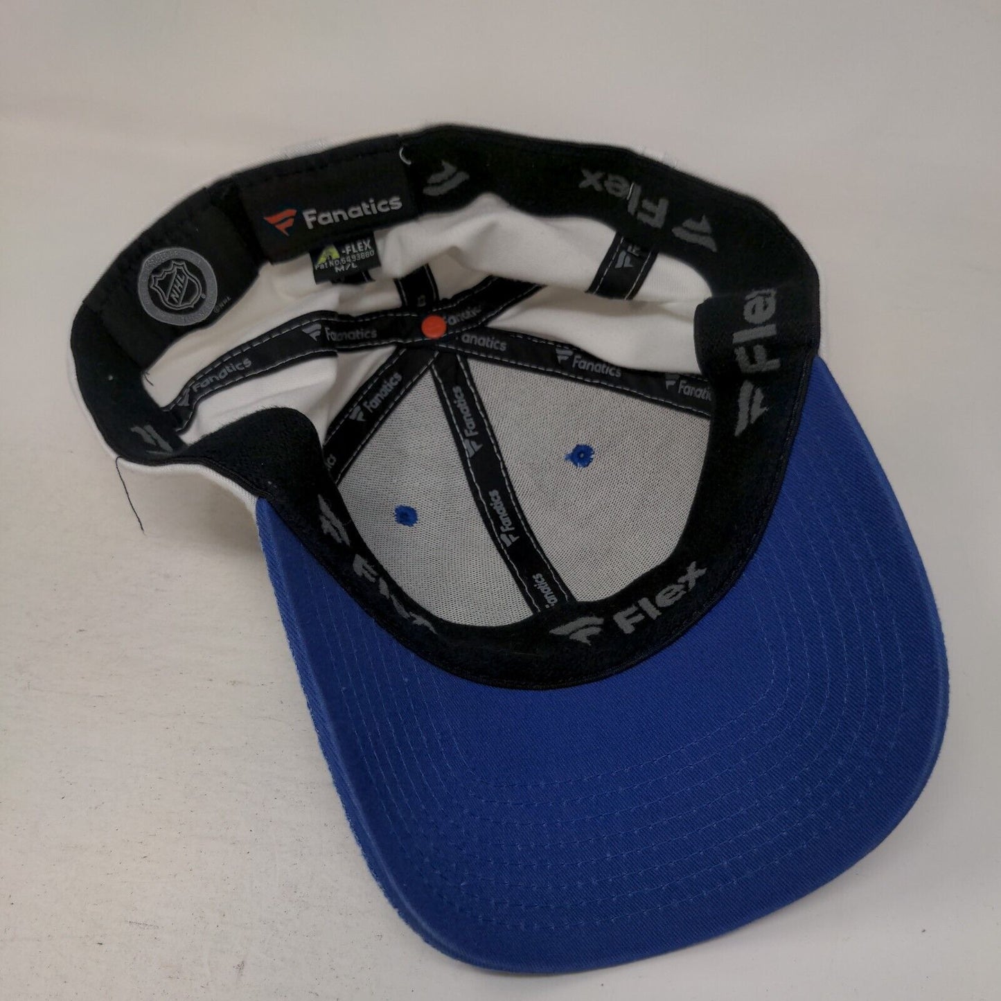 Tampa Bay Lightning Fitted Hat Blue M/L Embroidered Fanatics NHL Logo