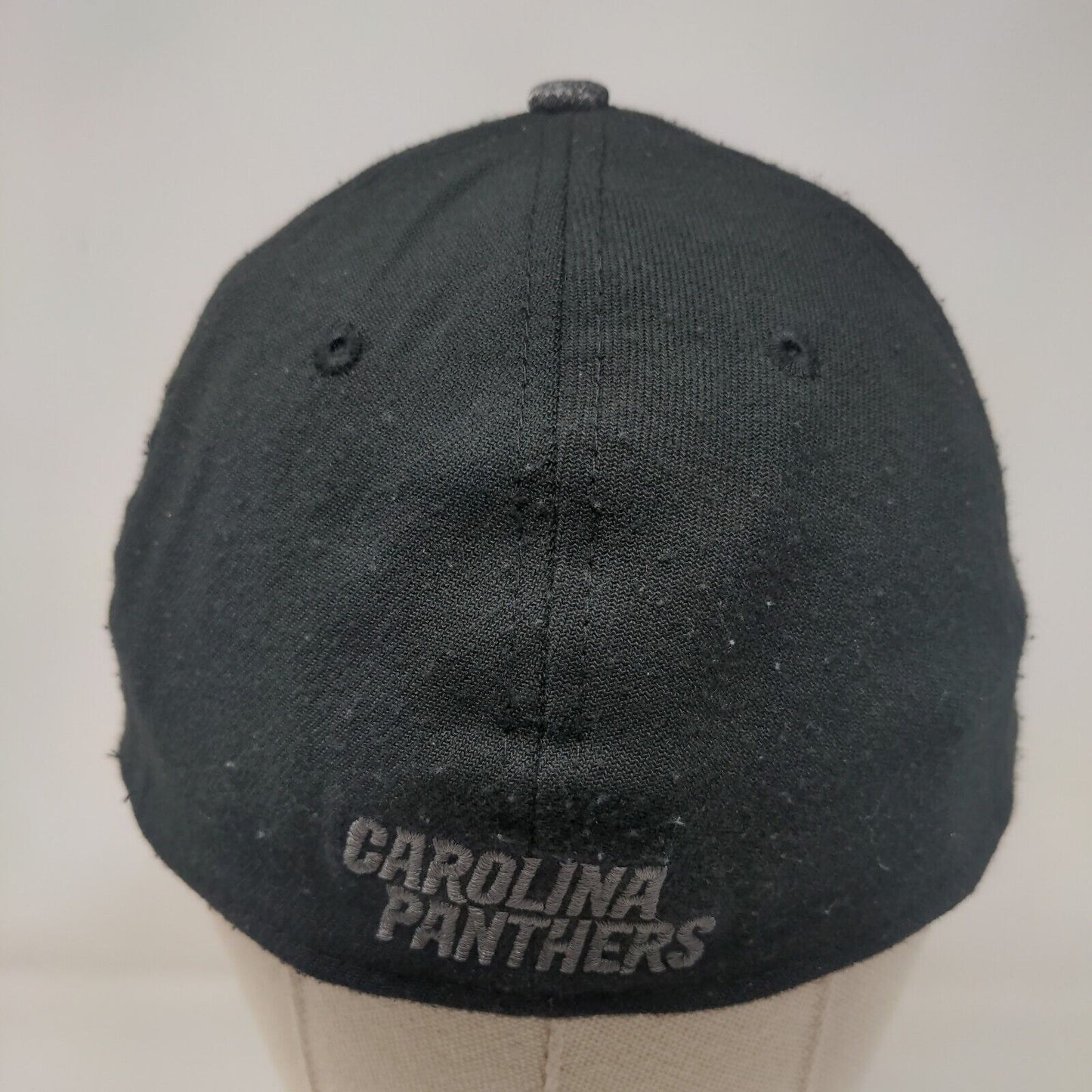 New Era Men's Fitted Hat Black S-M Embroidered Carolina Panthers Logo 39Thirty
